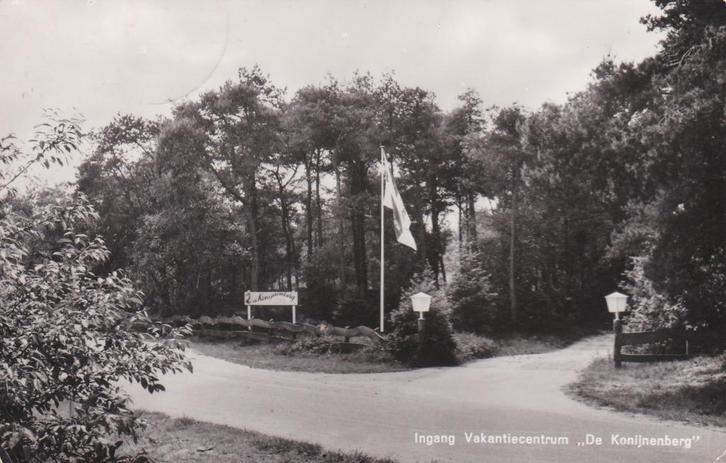16866 Ingang Vakantiecentrum De Konijnenberg Harderwijk 1964, Verzamelen, Ansichtkaarten | Nederland, Gelopen, Gelderland, 1960 tot 1980
