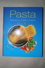 Nieuw boek: pasta, klassieke en moderne recepten, Nieuw, Hoofdgerechten, Ophalen of Verzenden, Italië