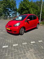 Toyota Aygo 1.0 12V Vvt-i 5DRS 2010 Rood, Voorwielaandrijving, 4 stoelen, 68 pk, Origineel Nederlands