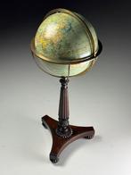 19e eeuwse staande Globe William IV Periode, Ophalen