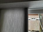 Te koop plissé gordijn, Huis en Inrichting, Stoffering | Gordijnen en Lamellen, Ophalen, Zo goed als nieuw, Grijs, 150 tot 200 cm