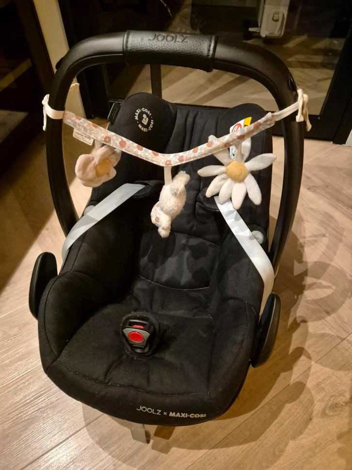 Maxi-Cosi x JOOLZ Autostoel met familyfix 3 basis, Kinderen en Baby's, Autostoeltjes, Zo goed als nieuw, Maxi-Cosi, 0 t/m 13 kg