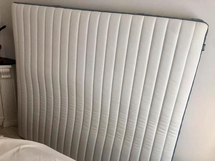IKEA VALEVÅG Pocketveringmatras 180x200 cm., Huis en Inrichting, Slaapkamer | Matrassen en Bedbodems, Zo goed als nieuw, Matras