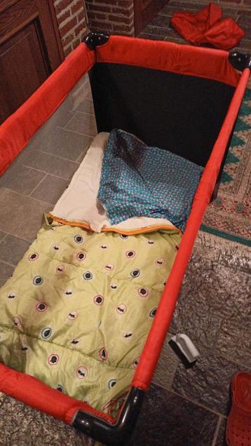 Opvouwbaar peuter logeerbedje  (ca 125 x 65) beschikbaar voor biedingen