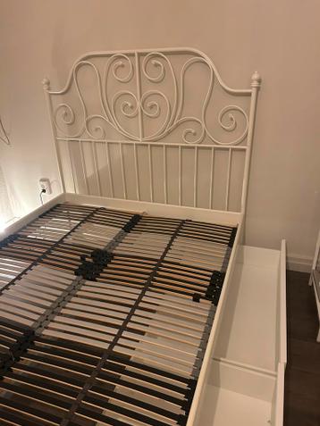 Ikea bed 140x200 inclusief twee opberglades - afbeelding 4