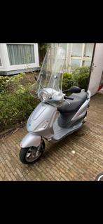 Piaggio fly, Fietsen en Brommers, Snorfietsen en Snorscooters, Zo goed als nieuw, Piaggio, Ophalen