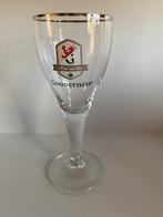 Bierglas Gouverneur op voet. ‘t Bier van Hier. H. 21 cm., Verzamelen, Biermerken, Ophalen of Verzenden, Zo goed als nieuw, Glas of Glazen