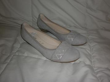 pumps  met  laag hakje maat : 41 merk : Gabor beschikbaar voor biedingen