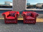 Twee Chesterfield club fauteuils rood GRATIS BEZORGD, Huis en Inrichting, Leer, Ophalen of Verzenden