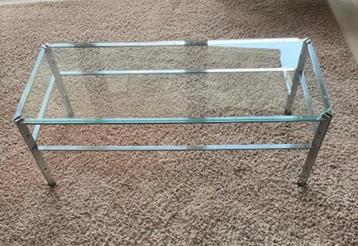 Metaform Salontafel-RVS frame met glasplaat.            beschikbaar voor biedingen