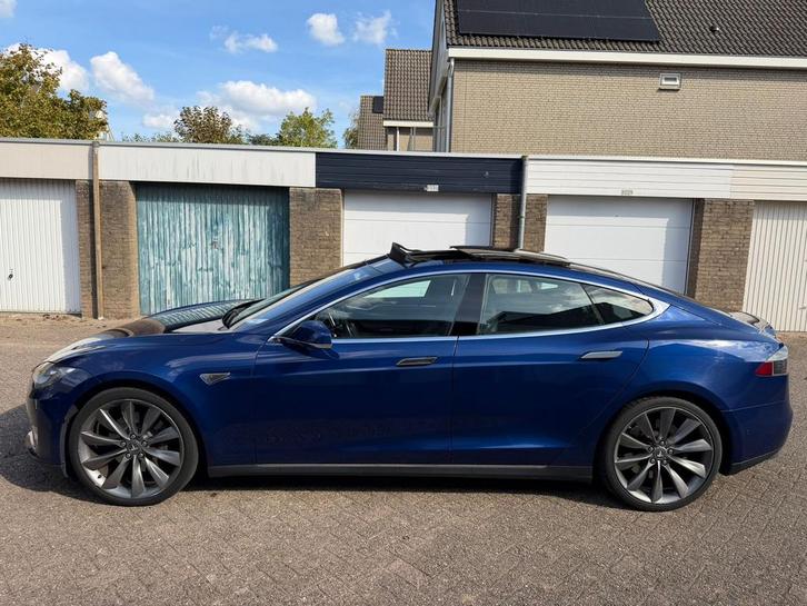 Tesla Model S 85D 2016 Blauw FREE SUPER CHARGE, Auto's, Tesla, Particulier, Model S, Elektrisch, Hatchback, Automaat, Origineel Nederlands