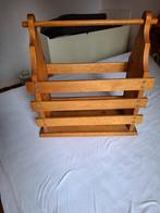 Vintage krantenbak, Huis en Inrichting, Woonaccessoires | Krantenbakken en Lectuurbakken, Ophalen of Verzenden, Gebruikt