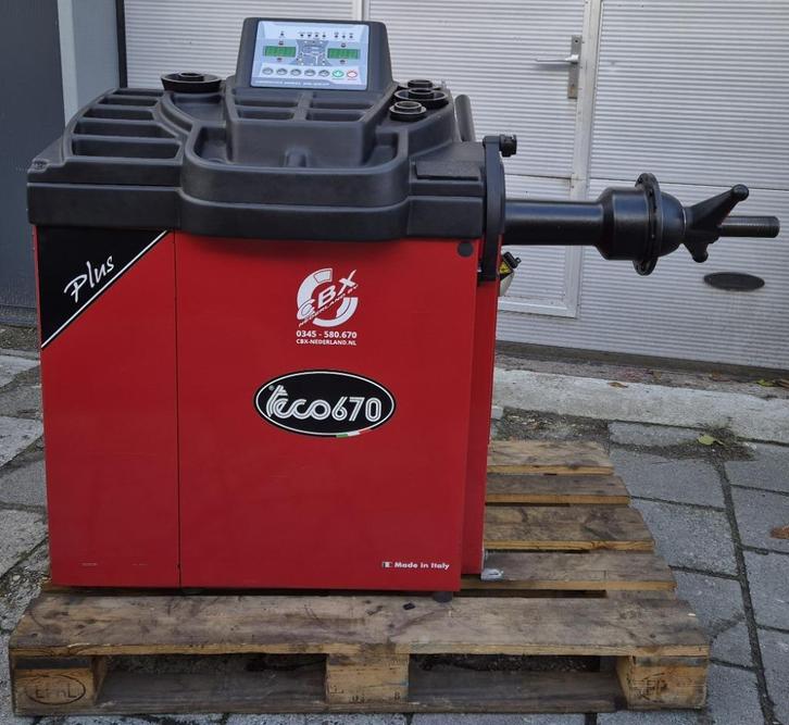 Banden balanceer machine, Auto diversen, Autogereedschap, Zo goed als nieuw, Ophalen