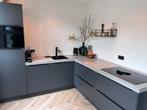 Moderne antraciet hoekkeuken (5 jaar oud) met apparatuur, Huis en Inrichting, Keuken | Complete keukens, Ophalen, Zwart, Hoekkeuken