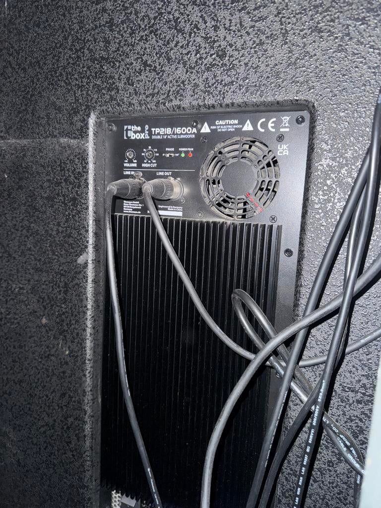 Nette Dubbel 18 inch, Overige merken, Subwoofer, Ophalen of Verzenden, Zo goed als nieuw