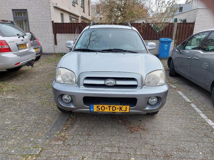 Hyundai Santa Fe 2.0 I 16V 2WD 2006 Grijs, Auto's, Hyundai, Particulier, Santa Fe, ABS, Airbags, Airconditioning, Centrale vergrendeling