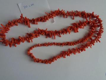 Bloedkoralen ketting/ stokjes beschikbaar voor biedingen