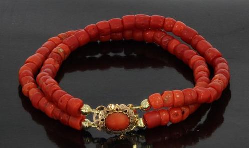 Bloedkoraal dieprode armband 14k gouden slot antiek dames, Sieraden, Tassen en Uiterlijk, Antieke sieraden, Armband, Goud, Met edelsteen