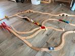 Zeer uitgebreide houten treinbaan, Kinderen en Baby's, Speelgoed | Houten speelgoed, Ophalen, Gebruikt, Overige typen