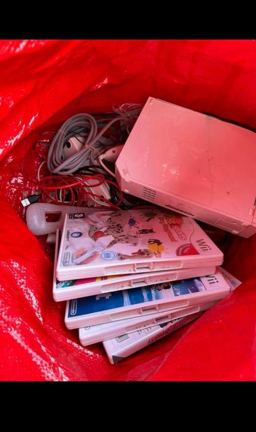 Wii, Spelcomputers en Games, Spelcomputers | Nintendo Wii, Refurbished, Met 2 controllers, Met games, Ophalen