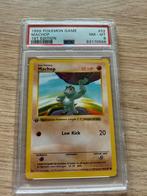 Machop base set PSA 8 1st edition, Nieuw, Ophalen of Verzenden, Losse kaart