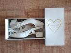 Witte Marco Tozzi pumps met blokhak maat 40 (NIEUW), Kleding | Dames, Schoenen, Ophalen of Verzenden, Zo goed als nieuw, Wit