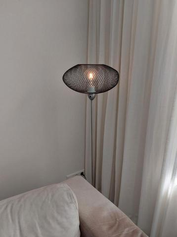 Vloerlamp Ikea beschikbaar voor biedingen