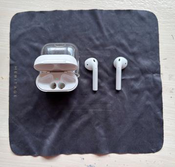 Apple AirPods 2 met klein defect beschikbaar voor biedingen