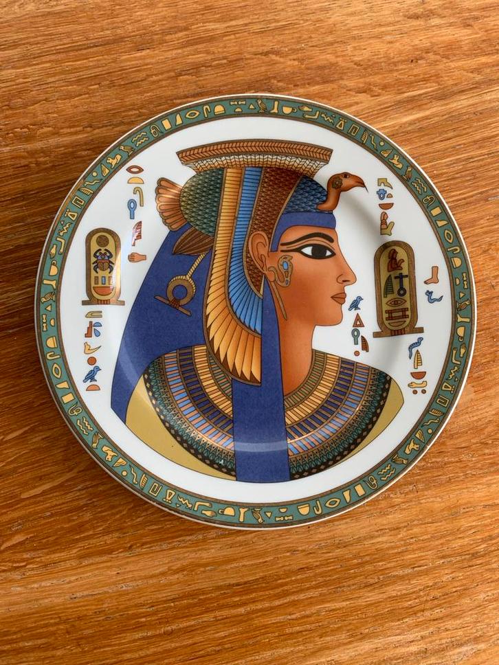 Egyptisch Porseleinen Bord - Farao Cobra, Antiek en Kunst, Antiek | Schalen, Ophalen of Verzenden