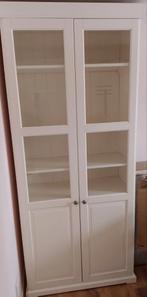 Witte Vitrinekast met Glazen Deuren Ikea, Huis en Inrichting, Kasten | Boekenkasten, Ophalen, Met deur(en), 50 tot 100 cm, Zo goed als nieuw