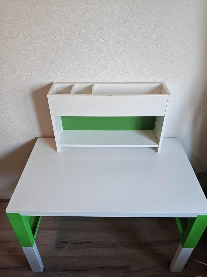 IKEA PÅHL Bureau - Groene Poten, Huis en Inrichting, Bureaus, Gebruikt, Bureau, Ophalen