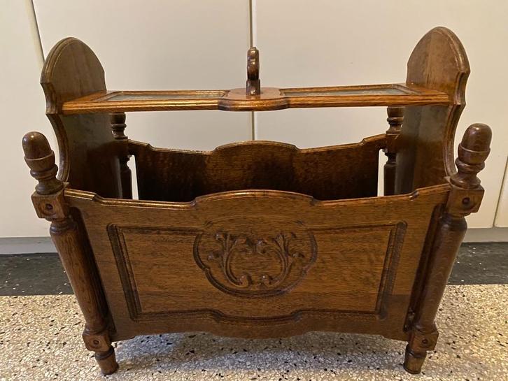 Tijdschriftenhouder - Art Nouveau Eikenhouten Lectuurbak, Huis en Inrichting, Woonaccessoires | Krantenbakken en Lectuurbakken