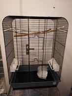 Grote, hoge vogelkooi + accesoires!, Ophalen, Zo goed als nieuw, Metaal, Vogelkooi