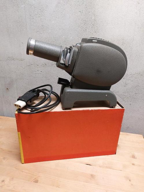 Leitz Prado 250 Projector, Audio, Tv en Foto, Diaprojectors, Gebruikt, Ophalen of Verzenden