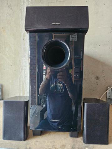 Onkyo surround speakers beschikbaar voor biedingen