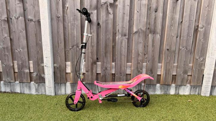 Roze Spacescooter, Kinderen en Baby's, Speelgoed | Buiten | Voertuigen en Loopfietsen, Gebruikt, Overige typen, Ophalen of Verzenden