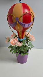 Luchtballon met kunstplant rozen - decoratie, Ophalen of Verzenden, Zo goed als nieuw, Binnen