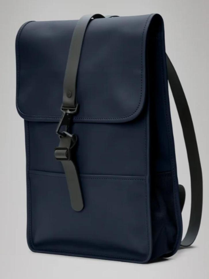 Rains Backpack Mini - Navy / Marineblauw, Sieraden, Tassen en Uiterlijk, Tassen | Rugtassen, Zo goed als nieuw, Overige merken