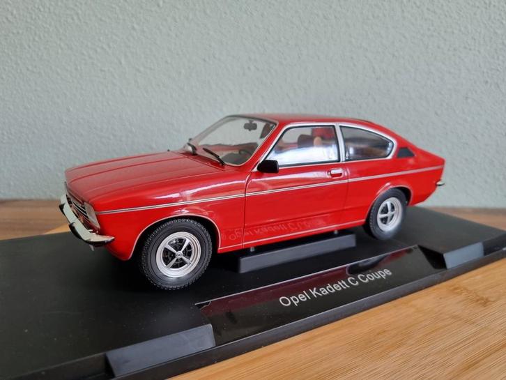 MCG Opel Kadett C Coupe Rood 1:18 Nieuw in doos!, Hobby en Vrije tijd, Modelauto's | 1:18, Nieuw, Auto, Overige merken, Ophalen of Verzenden
