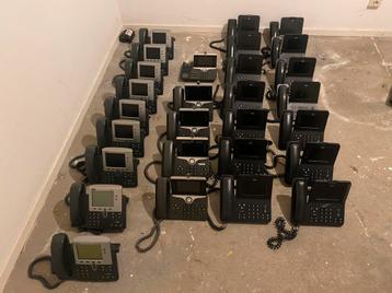27x Cisco modellen 7945G, 8945 en 8851 IP-telefoons Partij beschikbaar voor biedingen