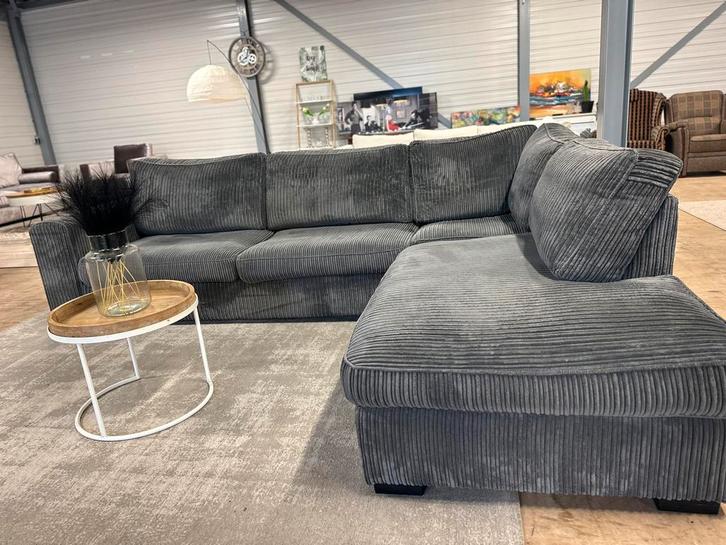 Hoekbank Ribstof Grijs, Huis en Inrichting, Banken | Bankstellen, Zo goed als nieuw, Hoekbank, Vierpersoons of meer, 250 tot 300 cm