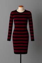 NIKKIE | Gestreepte jurk in bordeaux‑blauw, Nieuw, Ophalen of Verzenden, Maat 34 (XS) of kleiner, Rood