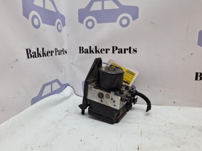 ABS Pomp van een Volkswagen Golf, Auto-onderdelen, Elektronica en Kabels, Volkswagen, Gebruikt, 3 maanden garantie