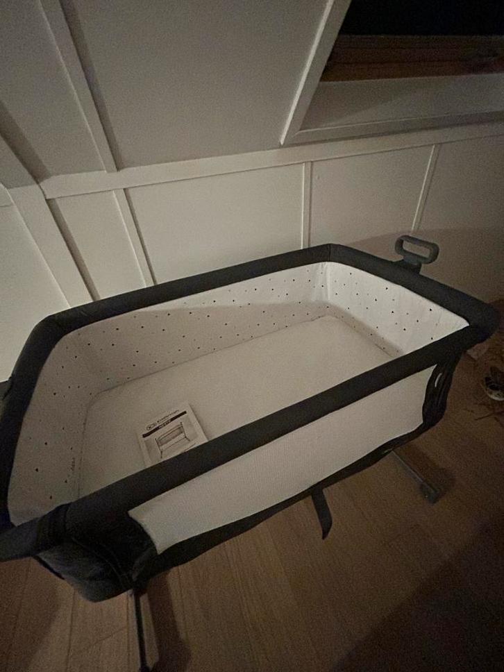 Rotan Wieg + Co-sleeper Kinderkraft Next2Me, Kinderen en Baby's, Babywiegjes en Ledikanten, Zo goed als nieuw, Wieg, Ophalen of Verzenden