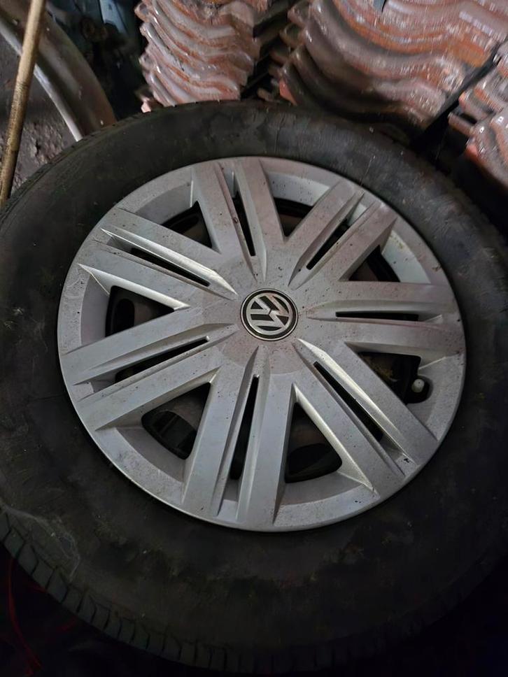 Volkswagen 2017 komen 4 mooi velgen Mooi wieldoppen, Auto diversen, Wieldoppen, Zo goed als nieuw, Ophalen of Verzenden