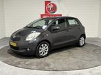 Toyota Yaris 1.3 VVTi Executive, Airco, Lederen bekleding, L, Zwart, 4 cilinders, 995 kg, 547 kg