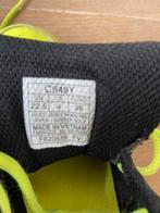 ASICS Sportschoenen Zwart/Geel Maat 36, Ophalen of Verzenden, Asics, Jongen of Meisje