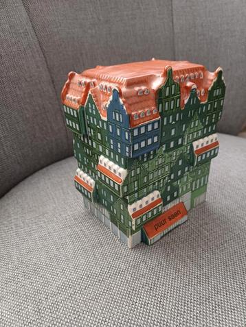 Miniatuur porseleinen Inntel Hotel beschikbaar voor biedingen