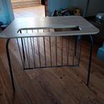 Bijzettafeltje met tijdschriftenhouder, Huis en Inrichting, Tafels | Bijzettafels, 55 tot 75 cm, Zo goed als nieuw, Rechthoekig