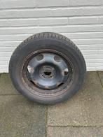 4 winterbanden op velg 215/55 R16, Auto-onderdelen, Banden en Velgen, Ophalen, 215 mm, 16 inch, Banden en Velgen